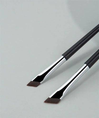 2pcs Angled Blade Eyeliner Brush - Ultra-Thin Fine Eyebrow and Flat Sickle Eyeliner Brushes - Precise Angled Makeup Tools for Eyeliner Application.